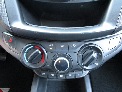Imagen 8 de 15 de Chevrolet Aveo 4p Ls Tm5,a/ac.,r14