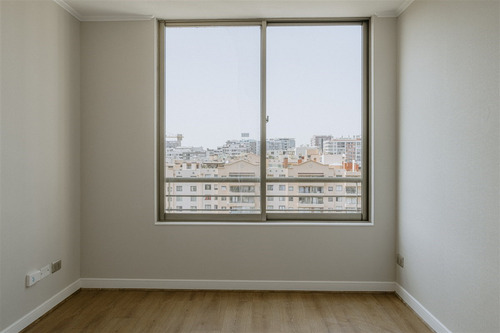 Departamento En Arriendo De 1 Dorm. En Santiago Lira 140