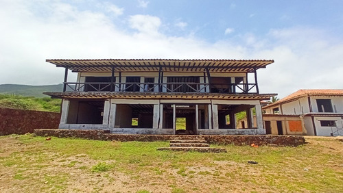 Imagen 2 de 7 de Casas En Venta Frente Al Mar. Guarame. Isla De Margarita