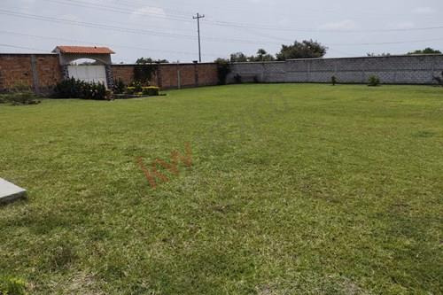 Terreno Bardeado En Tlayacapan, Morelos.