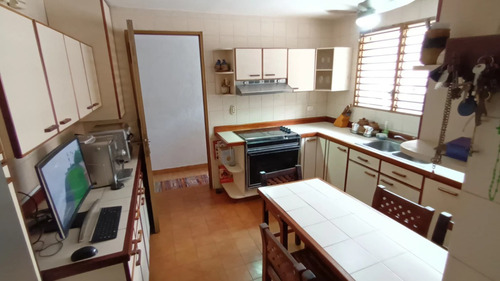 Townhouse Altos De Guataparo Residencias Las Villas. Planta 100%