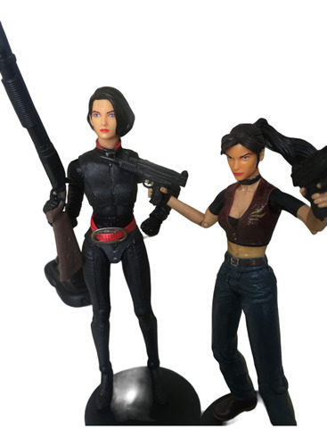 Lote Figuras Custome Jill Valentine Y Claire Redfield (Reacondicionado)