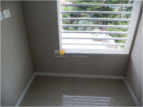 Oficina En Venta Y Alquiler En Punta Del Este - Ubicado Sobre Avenida Italia En Zona De Design District- Ref: 12192