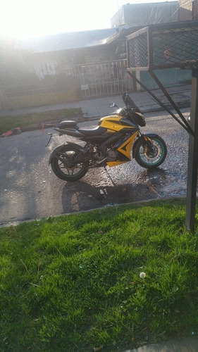 Imagen 2 de 16 de Rouser Ns200