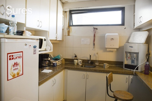 Local Comercial / Oficina En Alquiler En Punta Carrertas