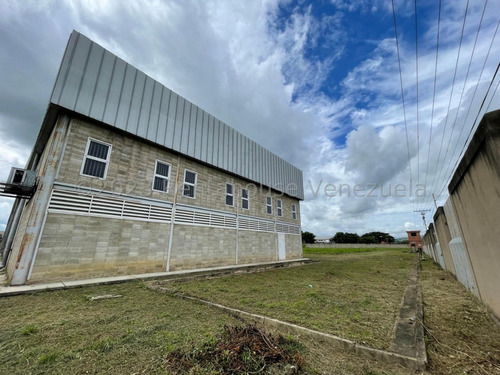 Galpón En Venta Santa Cruz De Aragua 24-1689 Yb