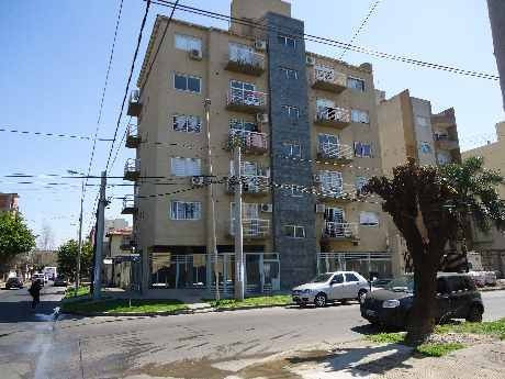 Imagen 2 de 11 de Departamento En Venta En Moron Sur