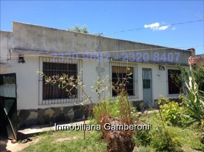 Casa en venta Melilla U$S 97.000 1797 m²