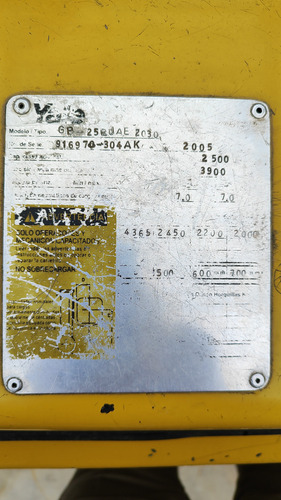 Autoelevador Yale 2.5 Ton