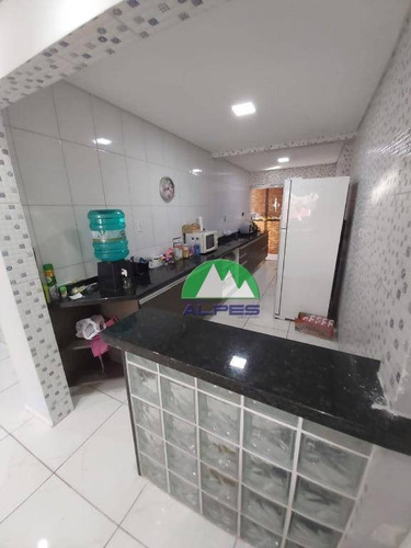 Triplex De Frente Para Rua Ótima Localização - So1282