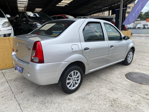 Renault Logan Logan Authentique 1.0 16V (flex)