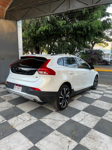 Volvo V40 2.0 Inspirion Awd T5 Cross Country At