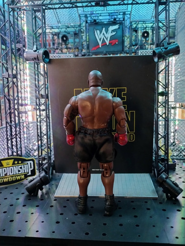 Iron Man Mike Tyson (storm Collectibles) (Usado)