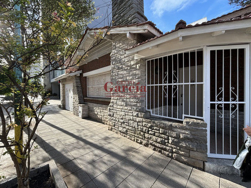 Venta Chalet En Esquina Zona Guemes