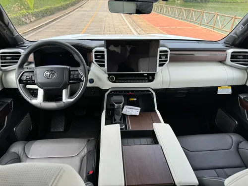 Toyota Sequoia CAPSTON 3.5 HIBRIDA