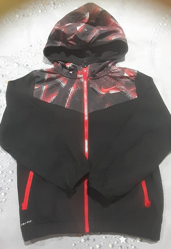 Campera Nike Dri Fit Talle 7 (Usado)