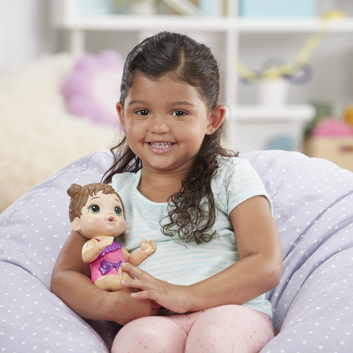 Imagen 4 de 5 de Baby Alive Bebé Chapoteos Y Abrazos Muñeca Castaña