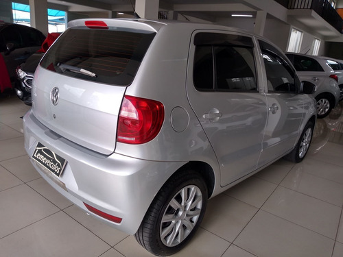 Volkswagen Fox Trend 1.0 8v 5 Pts
