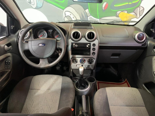 Imagem 8 de 10 de Ford Fiesta