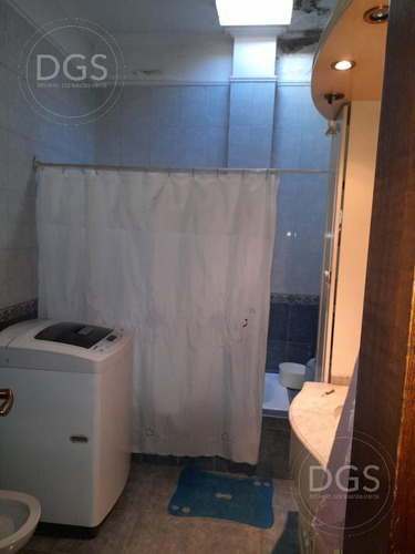 Imagen 24 de 30 de Venta En Block - 2 Viviendas Y 3 Locales Comerciales. -