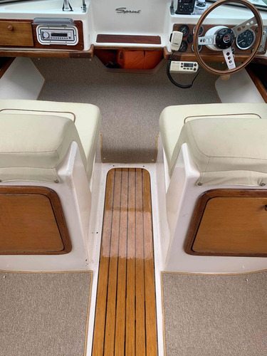 Lancha Internautic, Motor Ford 221 Unica En El Rio...