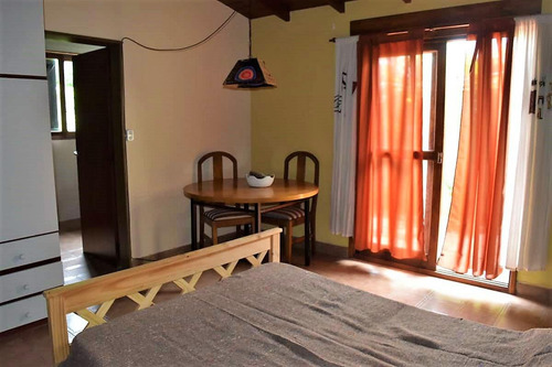 Venta Casa + Depto. La Carmencita