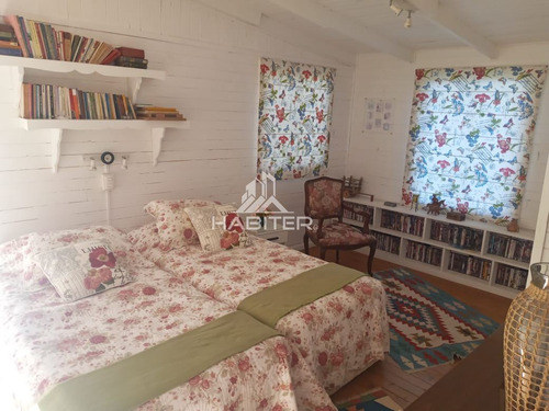 Casa En Venta De 4 Dorm. En Linares