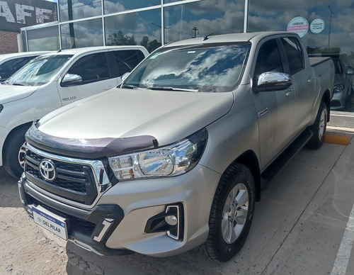 Toyota Hilux 2.8 Cd Srv 177cv 4x4