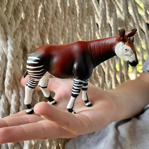 Figura Okapi Safari Ltd. Modelo Realista 12.7 Cm Juguete Edu