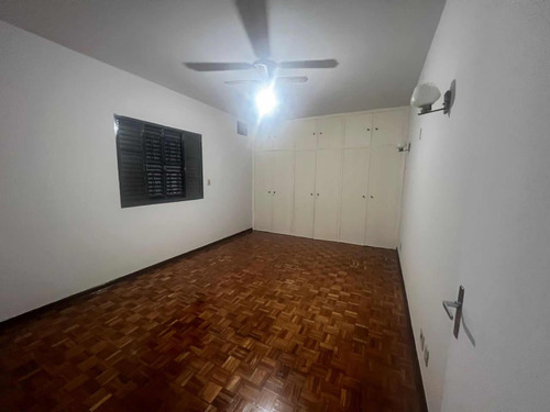 Alugo Sobrado Com Otima Localizacao Comercial Em Sorocaba/sp