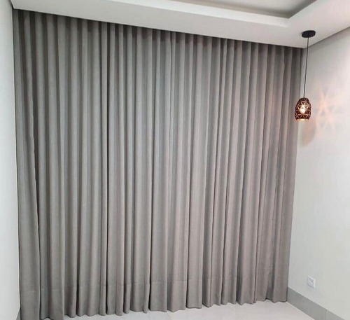 Cortina Gaze De Linho C/ Forro Blackout E Trilho Wave Duplo. Cor Cinza