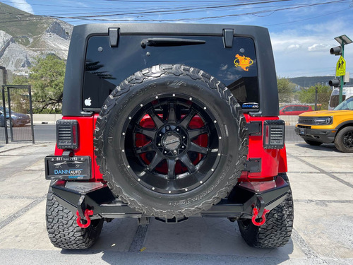 Imagen 6 de 12 de Jeep Wrangler 2017 3.6 V6 Unlimited Rubicon 4x4 At