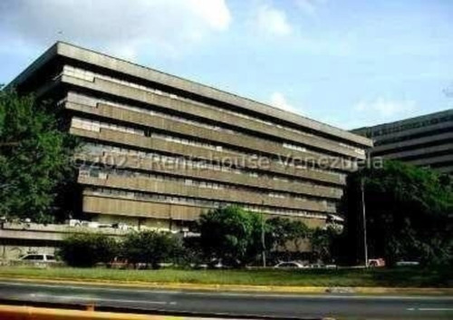 Excelente Oficina En En Venta Chuao Ccct Caracas 24-18075