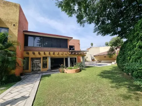 Casa En Renta En La Toscana, Acapatzingo Cuernavaca Morelos.