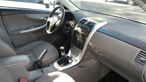 Imagen 5 de 17 de Toyota Corolla 2012 1.8 Xei Mt Pack 136cv