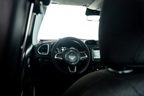 Renegade Sport 1.8l Mt5 Fwd - Taraborelli Cars *