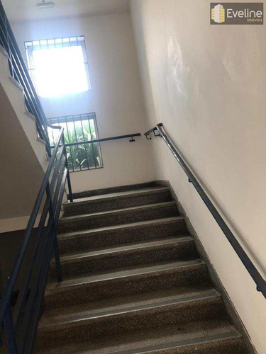 Centro - Alugar Prédio Em Mogi, 7 Andares, 40 Salas - 2200m² - A851
