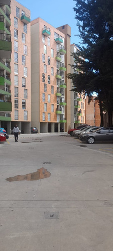 Vendo Apartamento, En Perfecto Estado , Muy Iluminado . Barrio Rincon De Los Lagartos