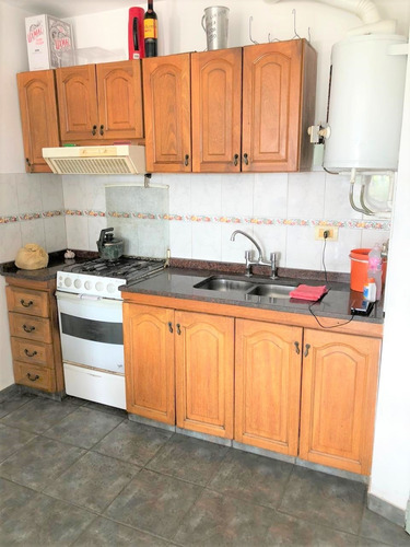 Imagen 8 de 11 de Departamento Dos Ambientes En Muy Buena Ubicación. Morón