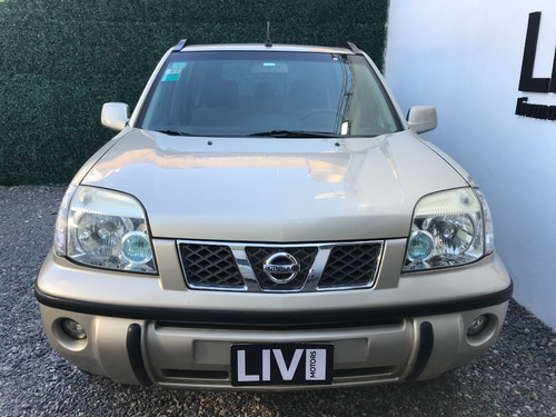 Nissan X-trail 4x4 Año 2007 - Liv Motors