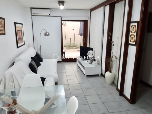 Apartamento En Península, 1 Dormitorio Y Patio