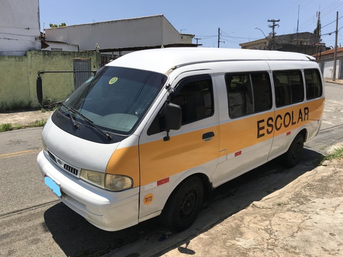 Kia Besta Gs 3.0 - Van Escolar