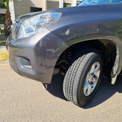 Imagen 1 de 15 de Toyota Land Cruiser Prado