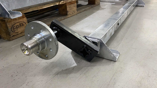 Carretinha Para Jet Ski Galvanizada Com Eixo Torção Mariner