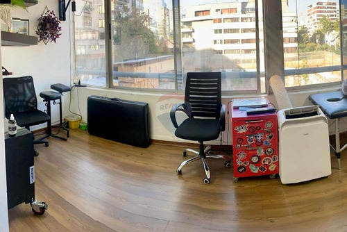 Excelente Ubicacion - Oficina