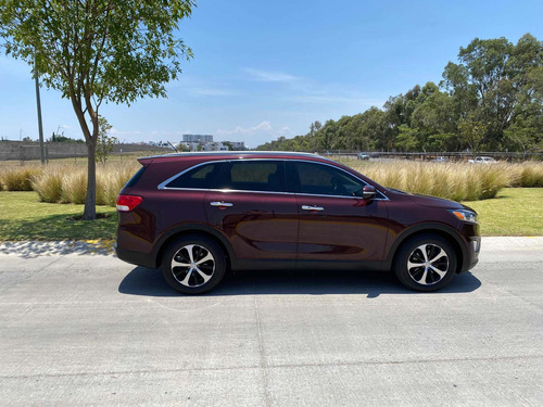 Imagen 4 de 15 de Kia Sorento 2017 3.4 3.3l Ex Pack At