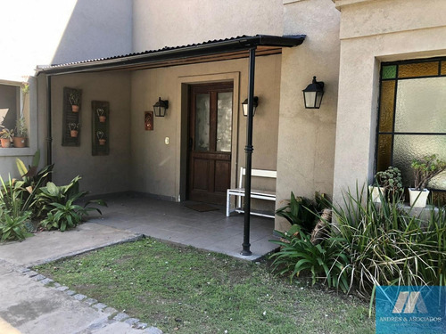 Imagen 4 de 22 de Casa En Venta En Bcdo Villa Flaubert