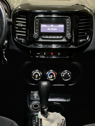 Fiat Toro 1.8 16v Freedom Flex 4x2 Aut. 4p