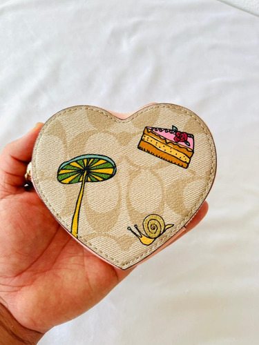 Monedero Cartera Coach -importada Usa Diseño Flores Corazón Beige