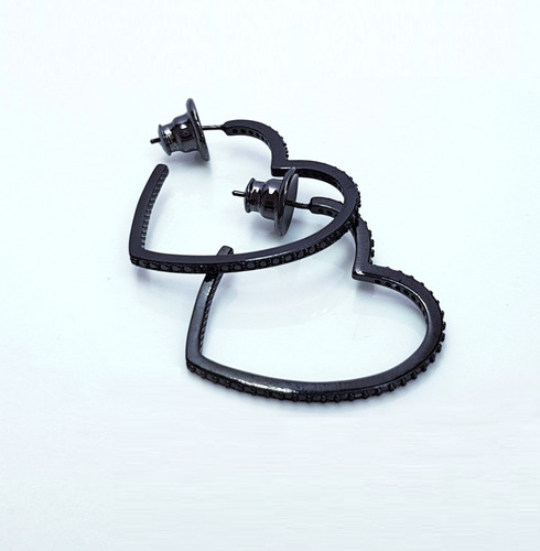 Imagem 5 de 7 de Brinco Feminino Argola Coração Banhada Ródio Negro